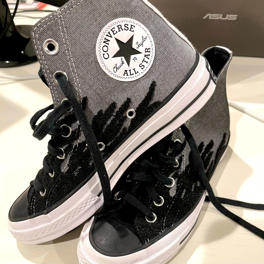 EUC Hi-Top Converse